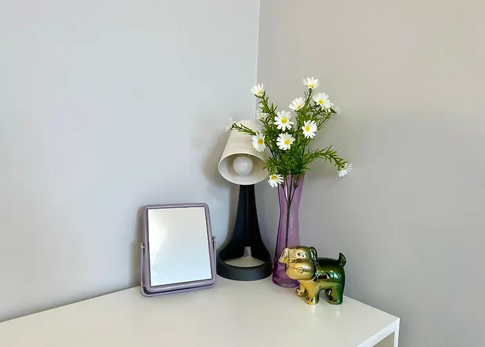 Mmrent Waterfall Room